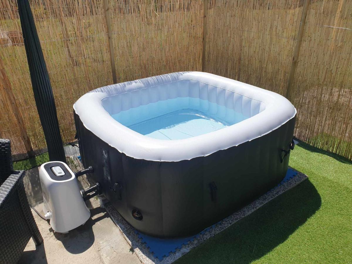 Beau Logement Avec Terrasse, Jacuzzi Et Terrain De Petanque Privatif A 5 Minutes De La Plage Audenge Esterno foto