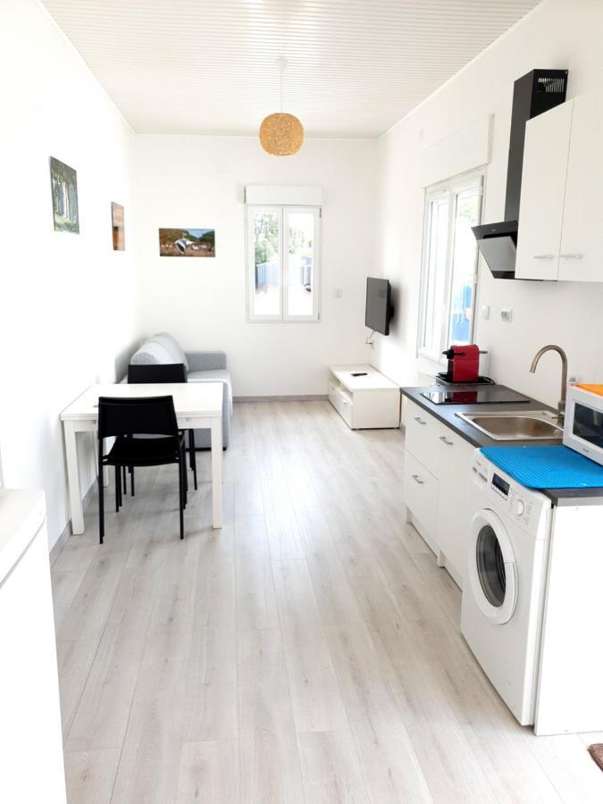Beau Logement Avec Terrasse, Jacuzzi Et Terrain De Petanque Privatif A 5 Minutes De La Plage Audenge Esterno foto